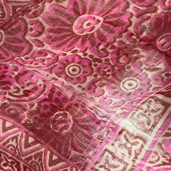 “2 for 1” Western Vibe Short sleeve top and Silk Scarf Duo - Picture 8 of 8